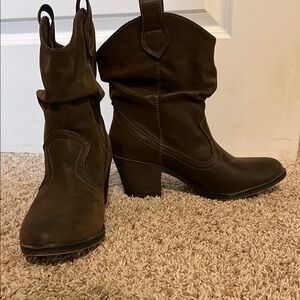 RocketDog chocolate Brown slouch Western Ankle Boots
